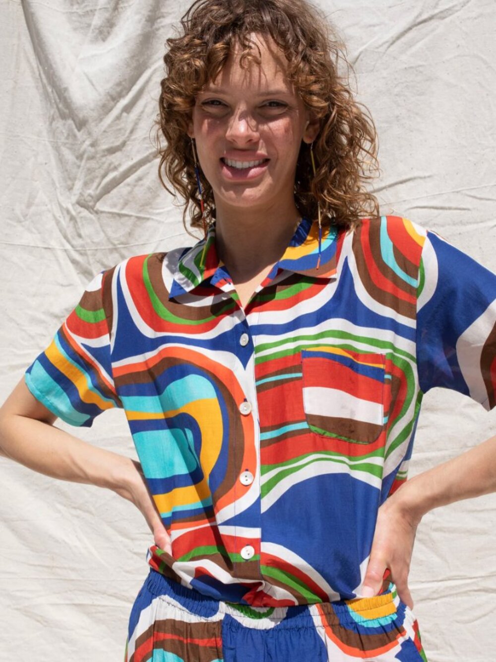 Nikki Chasin Size Medium Cropped Dylan Shirt- Void Print